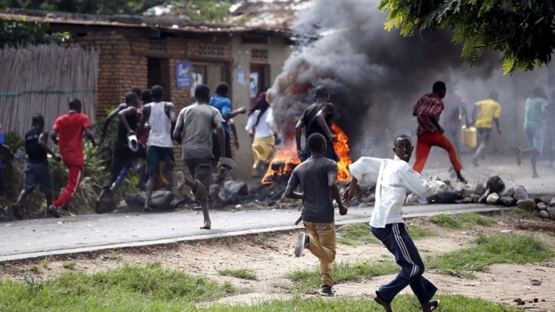 Deux journalistes du «Monde» arrêtés puis libérés dans un Burundi sous haute tension