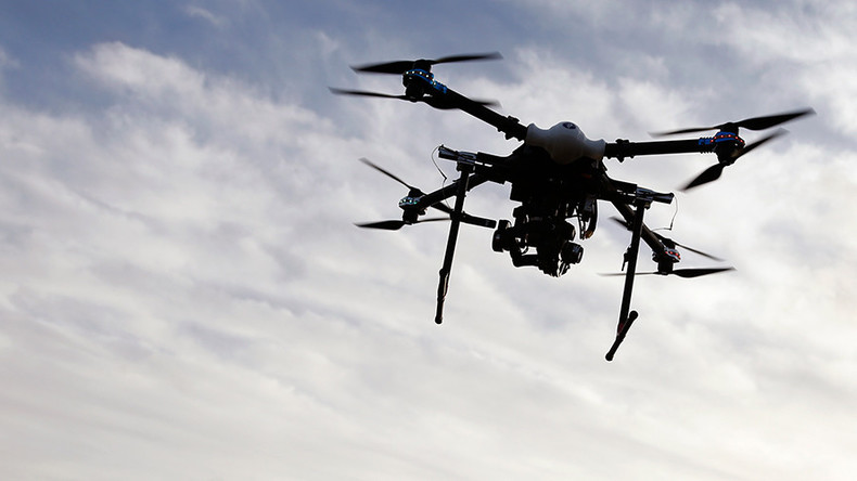 Un drone iranien survole un porte-avions des Etats-Unis et en prend des images «précises» (VIDEO)