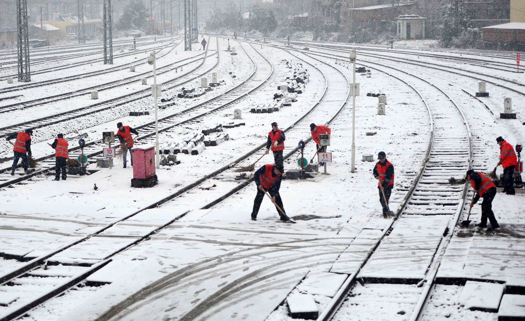 Tempêtes et froid intense sur la côte est des Etats-Unis et en Chine (PHOTOS)