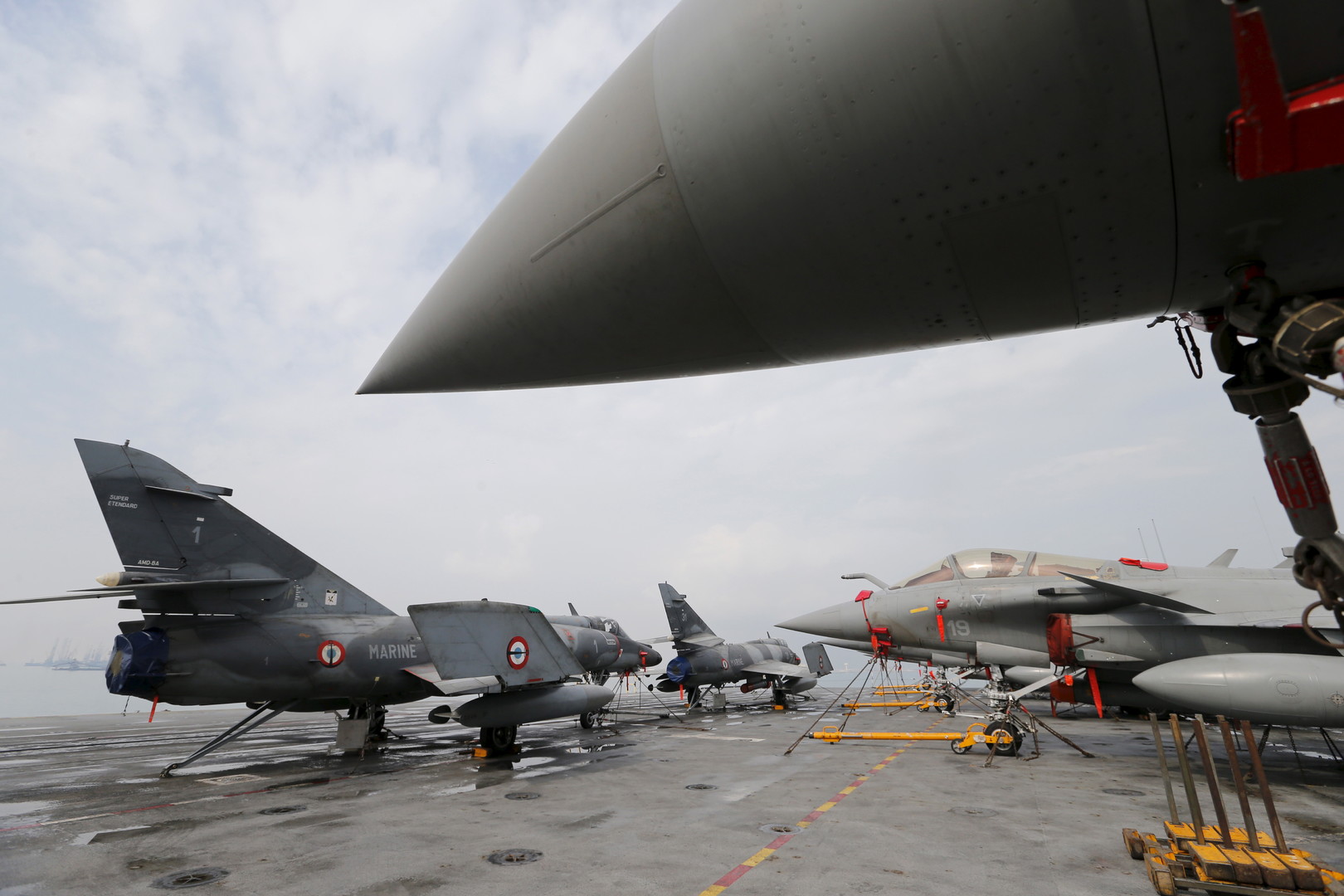 François Hollande en VRP des entreprises françaises en Inde, mais les Rafale attendront