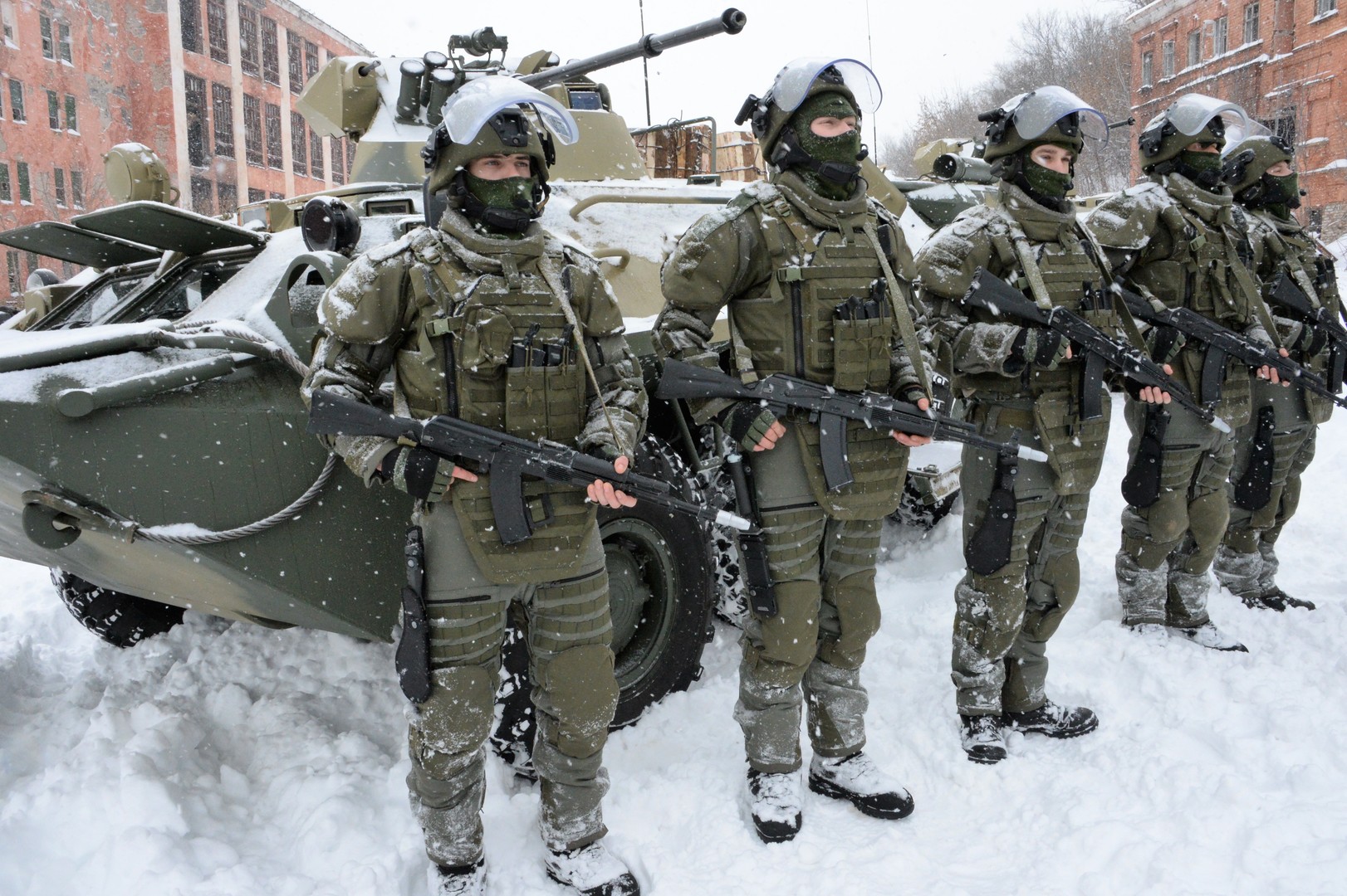 Est-ce Que La France Est En Guerre Avec La Russie La Russie va créer des exosquelettes militaires dirigés par le cerveau