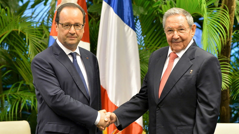 Après la visite de Hassan Rohani, François Hollande accueille Raul Castro
