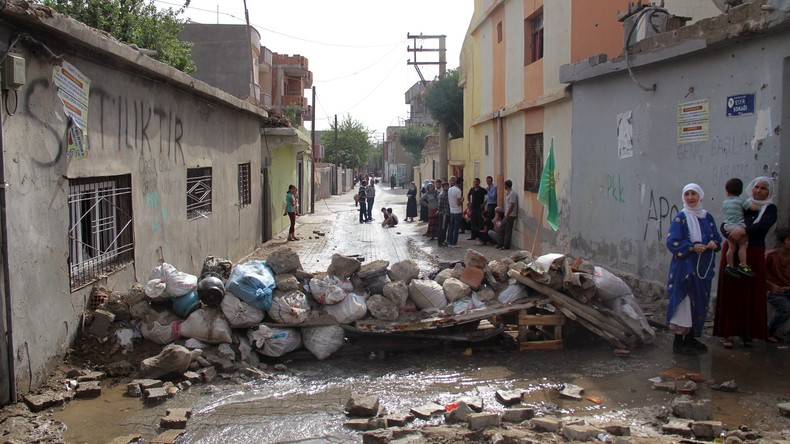 Le nombre de morts kurdes piégés dans la ville turque de Cizre augmente