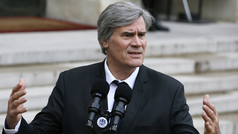 Libye : selon Stéphane Le Foll, la France pourrait participer à une intervention militaire