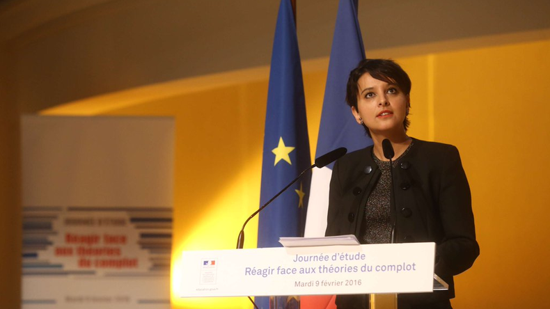 Le complotisme expliqué aux enfants : l'initiative gouvernementale raillée par les internautes