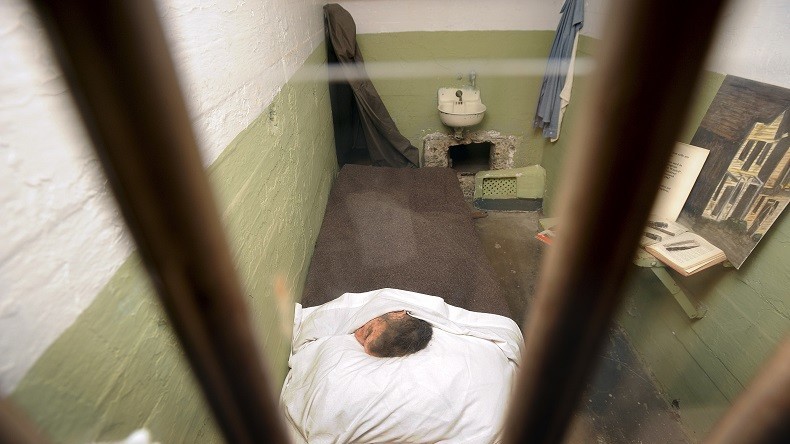 La Grande-Bretagne envisagerait d’emprisonner tous les islamistes dans une seule prison