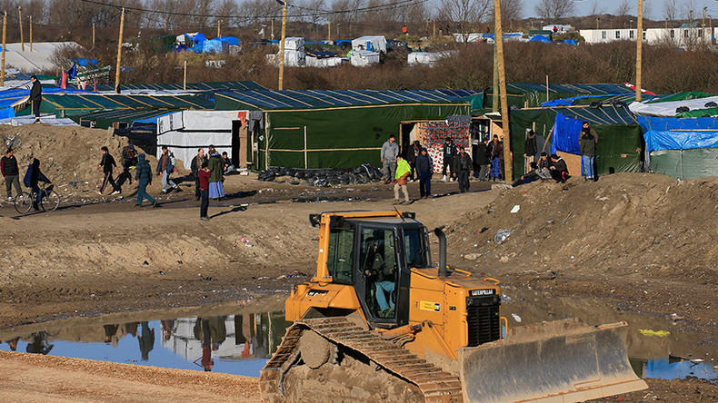 La Jungle de Calais démontée : les migrants en panique, les locaux toujours insatisfaits