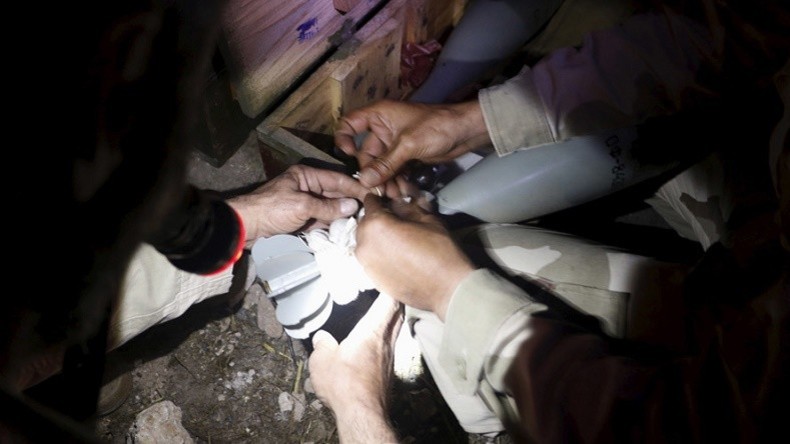 Un stock d'armes hautement toxiques appartenant à Daesh découvert par les miliciens irakiens