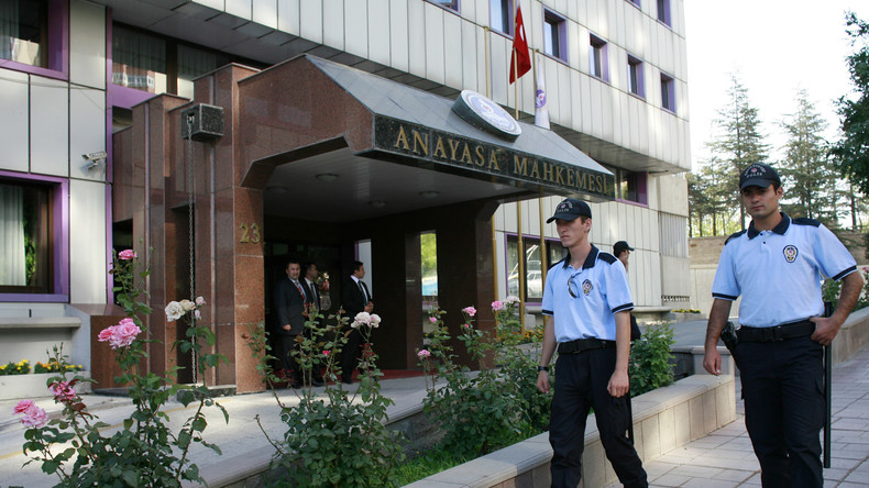 Turquie : deux journalistes d’opposition libérés sur décision de la Cour constitutionnelle