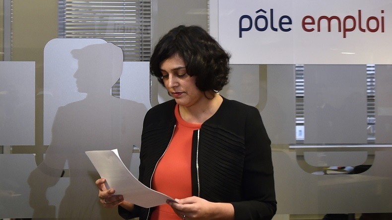 El Khomri tente de rassurer les Français en répondant à la pétition contre la loi Travail