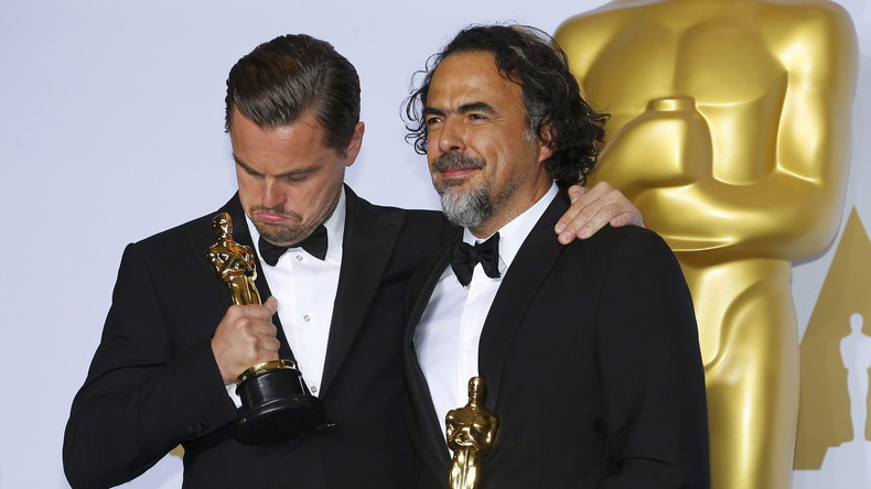 Leonardo Dicaprio Reçoit L Oscar Du Meilleur Acteur Les Internautes Soulagés Rt En Français