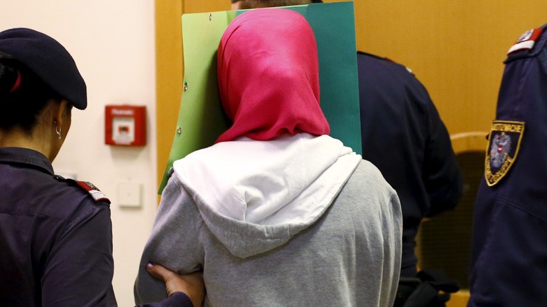 En Autriche, les femmes apprennent à repérer les premiers signes d’extrémisme chez les enfants