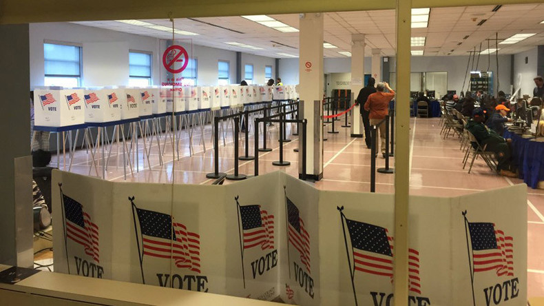 Elections américaines dans cinq Etats : Trump et Clinton de nouveau en tête des primaires
