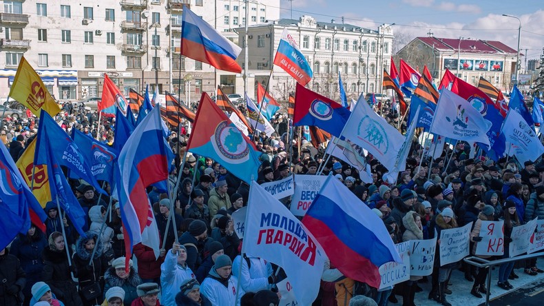 Les festivités du deuxième anniversaire du rattachement de la Crimée à la Russie (VIDEO)