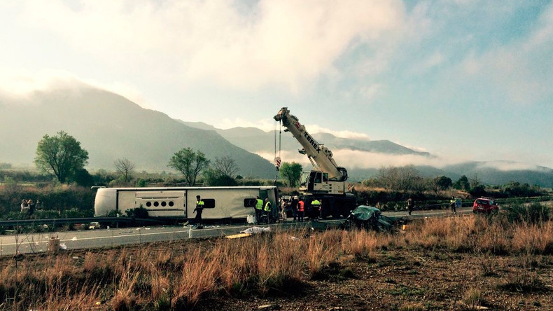 Espagne : 13 morts dans l'accident d'un autocar transportant des étudiants étrangers (PHOTOS, VIDEO)