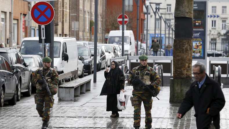 «Combattez les Occidentaux!» : le petit SMS alarmant reçu par les jeunes de Molenbeek