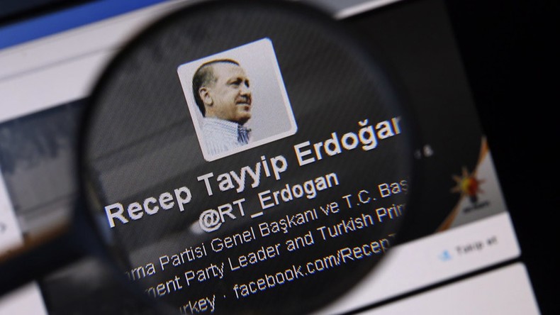En manque d’amour ? : les médias turcs accusent Twitter de censurer un hashtag en faveur d’Erdogan