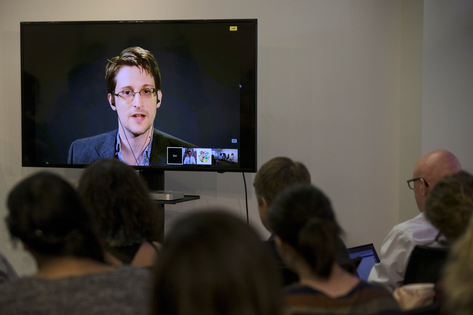 Snowden Film Complet En Français - Youtube Edward Snowden : «C’est des conneries !» Le FBI peut déverrouiller l