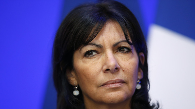 Anne Hidalgo «un peu heurtée» par les marques de prêt-à-porter qui se lancent dans la mode islamique