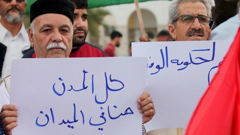 Libye : les autorités basées à Tripoli cèdent le pouvoir au cabinet d'union