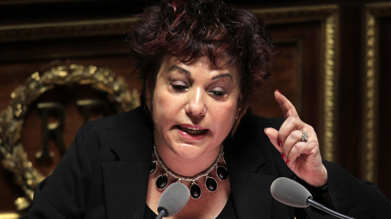 Voile islamique : «pas plus aliénant que la minijupe», selon la sénatrice EELV Esther Benbassa