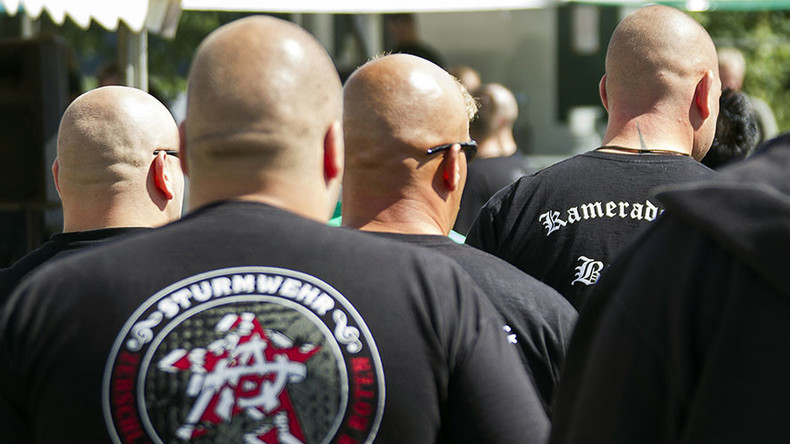 Un réfugié admet avoir incendié un camp et peint des croix gammées pour accuser l’extrême droite