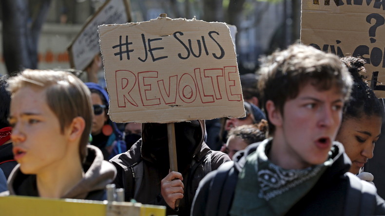 Baverez : «Si la France ne trouve pas des solutions à ses problèmes, elle court à la révolution»