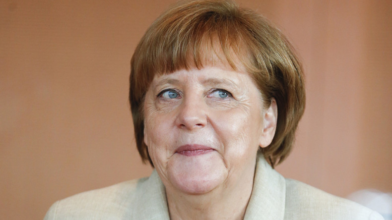 Angela Merkel, pomme de discorde entre Marine Le Pen et Anne Hidalgo