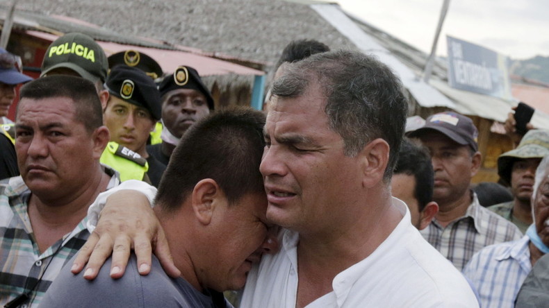Equateur : le bilan s'alourdit à plus de 400 morts (VIDEOS)