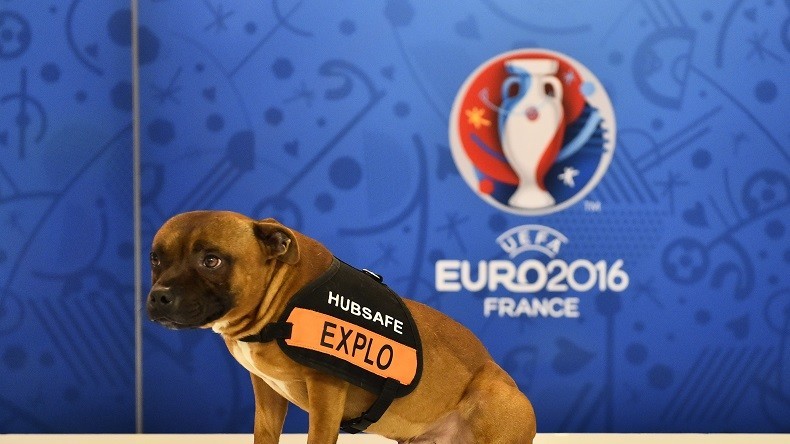 Euro 2016 : Manuel Valls veut prolonger l’état d’urgence pendant deux mois