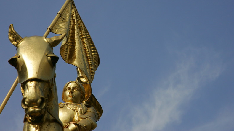 Après Jean-Marie Le Pen et Philippe de Villiers au tour d’Emmanuel Macron de «célébrer» Jeanne d’Arc