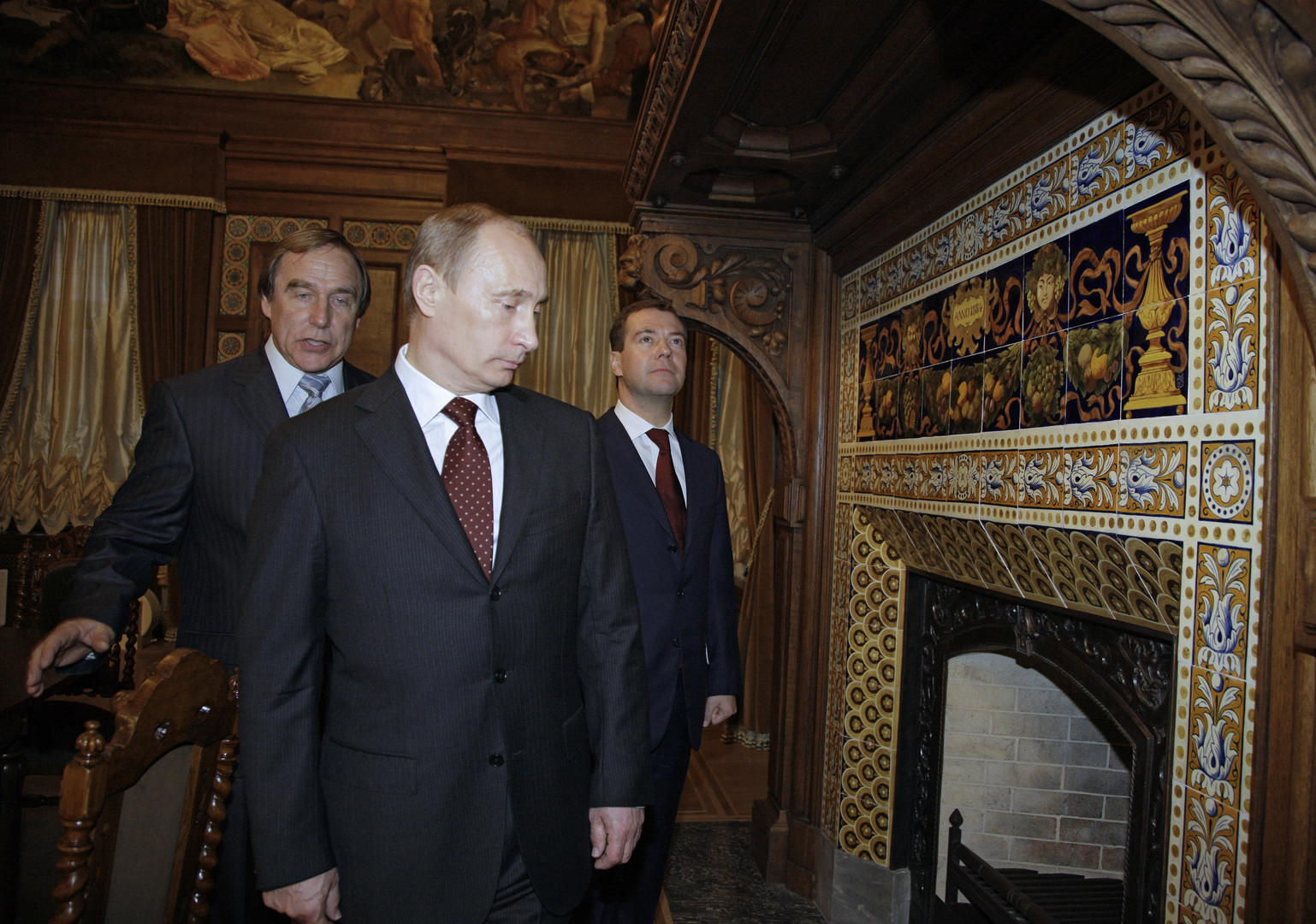 Poutine ne voit pas de preuves de corruption de ses «amis» dans l’affaire des «Panama papers»