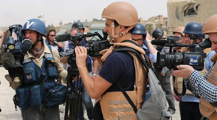Défense russe : les journalistes américains ont ignoré la première visite de Palmyre reconquise