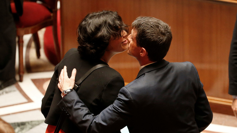 Hypocrisie et lâcheté : politiques et anonymes se lâchent sur le rejet de la motion de censure