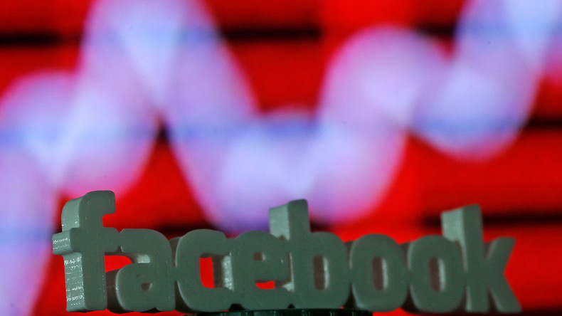 Acculé par les révélations sur Facebook, Mark Zuckerberg invite les conservateurs à débattre
