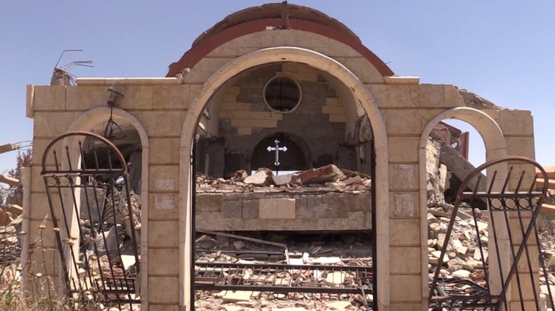Chrétiens enlevés, églises ciblées : RT explore une ville assyrienne assiégée par Daesh (EXCLUSIF)