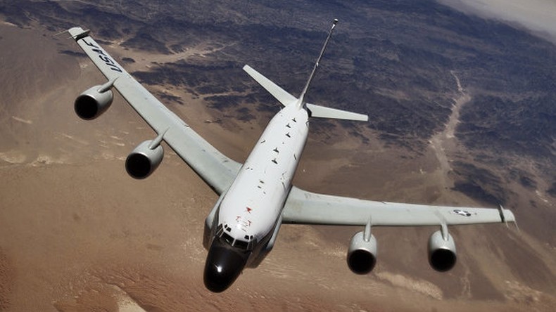 Un avion-espion américain détecté près de la frontière russe