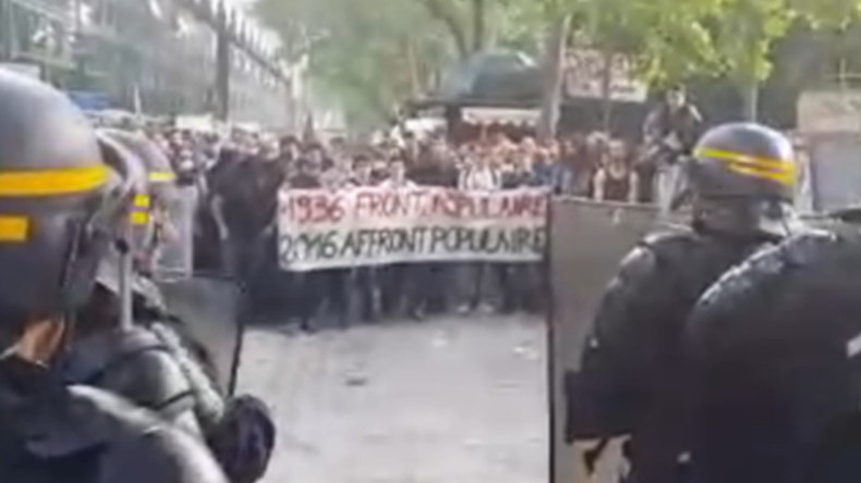 Le meeting de Manuel Valls en faveur de la Loi Travail perturbé par des manifestants