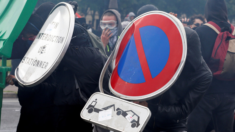 Manifestation loi travail: 10 personnes condamnées à des peines de 6 mois avec sursis à 4 mois ferme