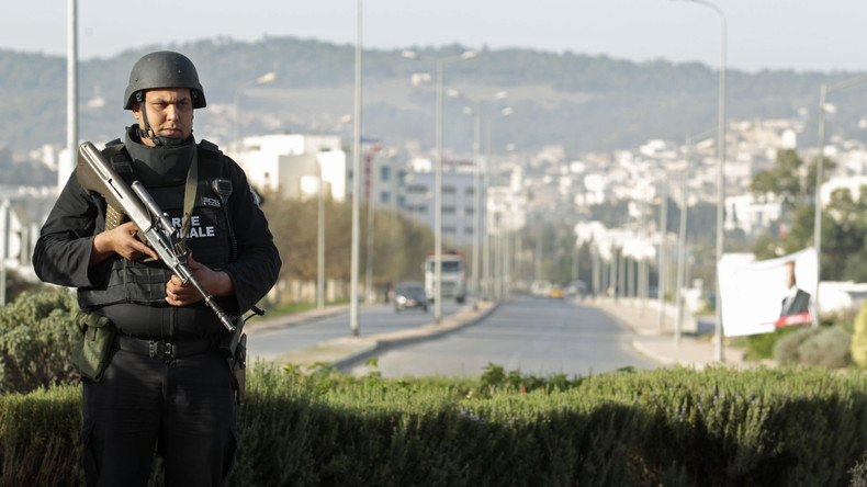 Tunisie : l'état d'urgence prolongé d'un mois