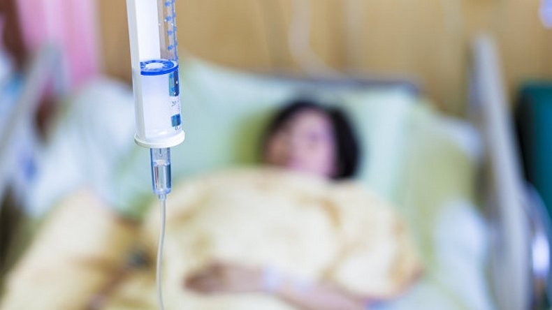Alors qu’il prétend les soigner, un médecin empoisonne des rebelles ukrainiens