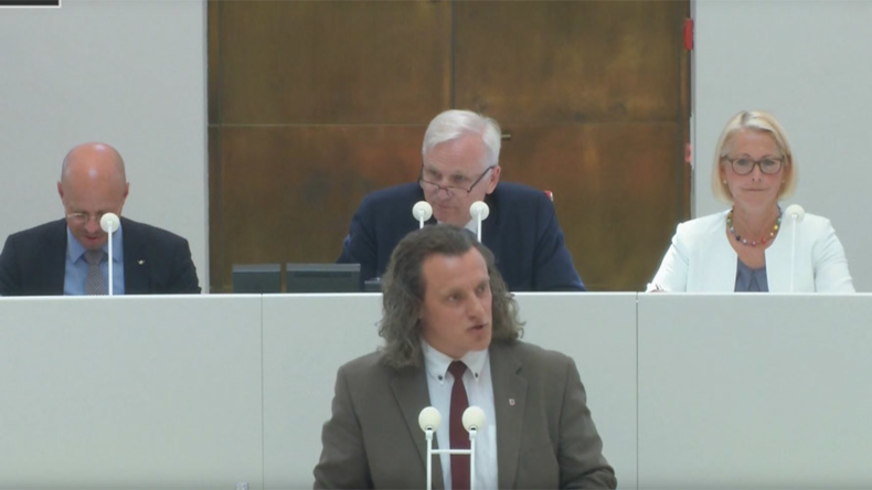 Diversité sexuelle : un élu allemand s'adresse à 60 genres différents au parlement de Brandebourg