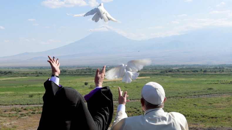 Génocide arménien : le pape n’est pas un «Croisé» répond le Vatican