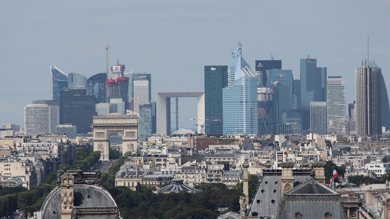 Manuel Valls profite à son tour du Brexit pour attirer les entreprises basées à Londres vers Paris