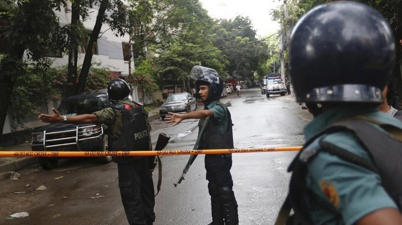 Bangladesh : une nouvelle attaque lors des prières de l’Aïd tue un policier et en blesse cinq autres