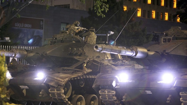 Turquie : 6 000 personnes emprisonnées après la tentative de coup d'Etat