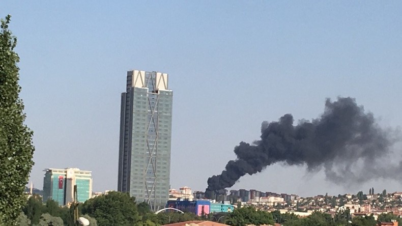 Turquie Un Incendie S Est Declenche A Ankara Photos Videos Rt En Francais