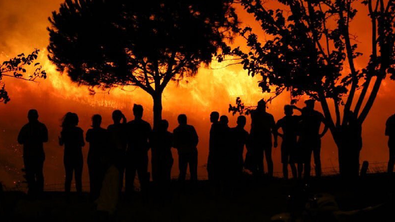 Turquie : un immense incendie se déclenche à proximité d’une base de l’OTAN (PHOTOS, VIDEOS)