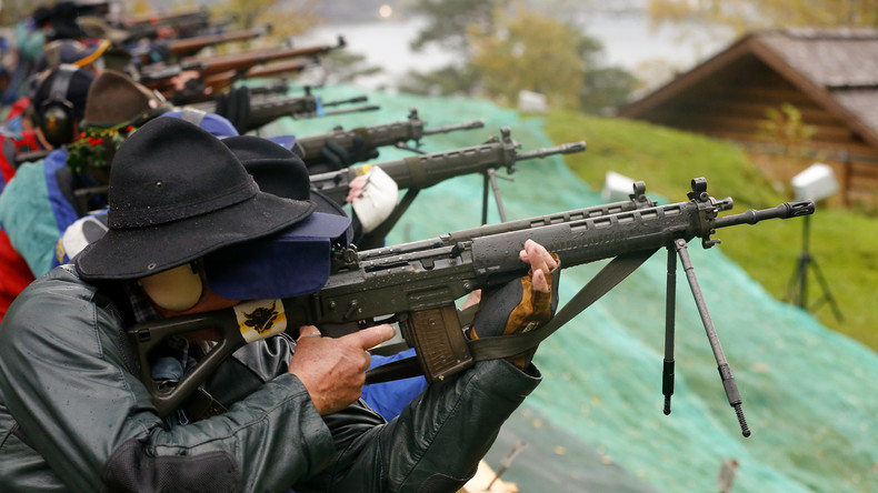Face au risque terroriste, les Suisses s'arment de plus en plus