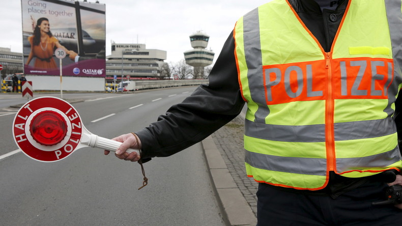 Après les attaques, l'Allemagne augmente la présence policière dans les gares et aux frontières